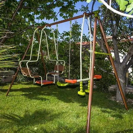 Arte Lägenhet Makarska